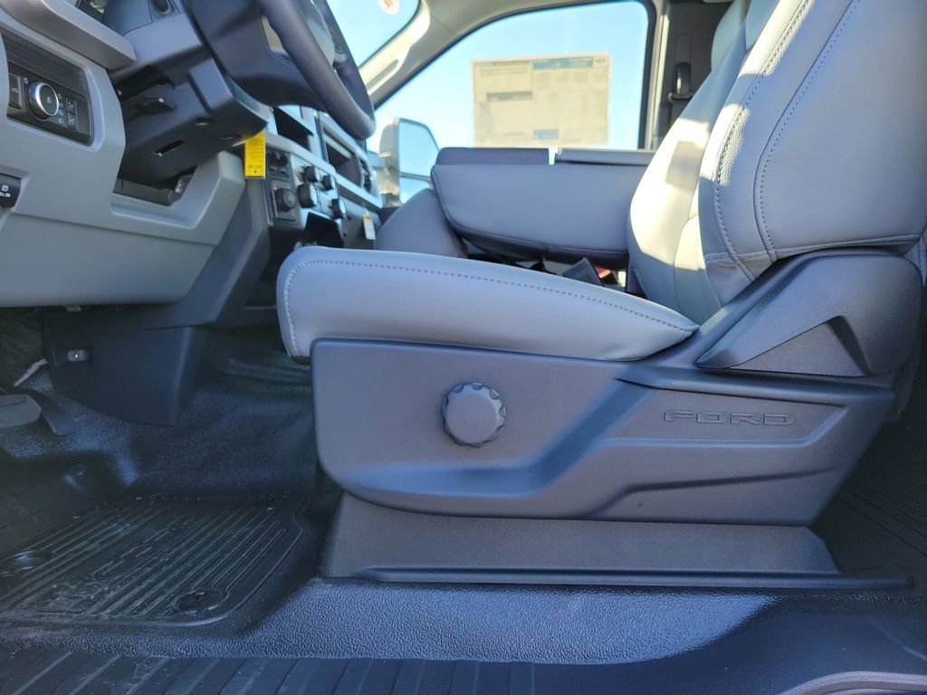 New 2026 Ford F450 XL AWD/4WD image 18