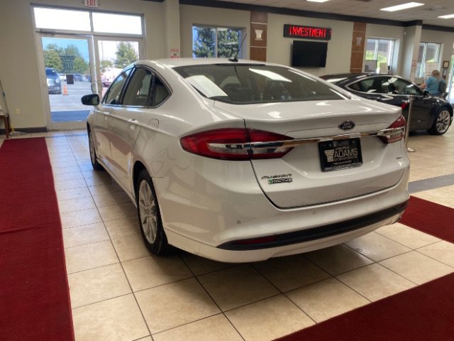 Used 2017 Ford Fusion Energi SE FWD image 3