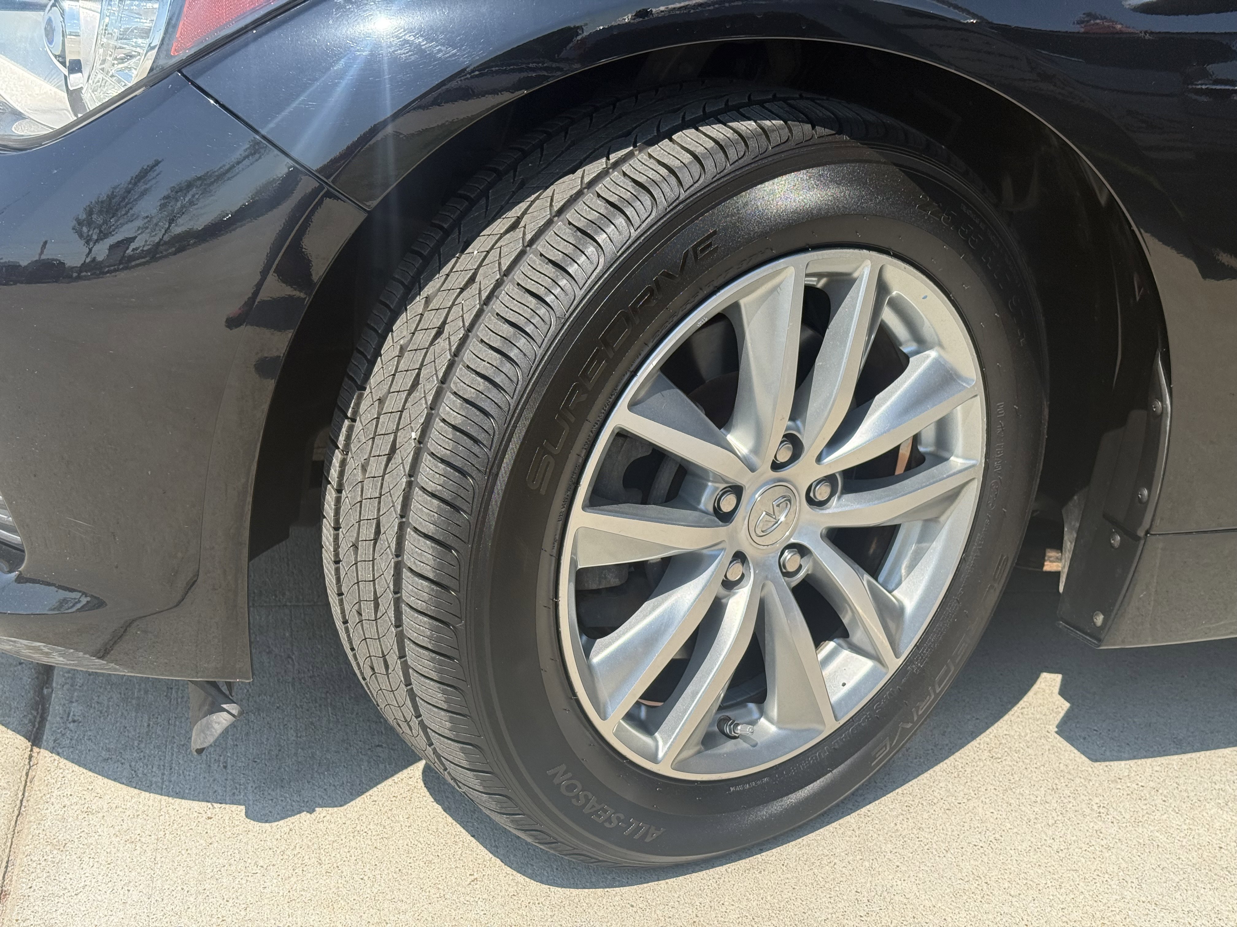 Used 2015 INFINITI Q50 Premium w/ Navigation Package AWD/4WD image 19