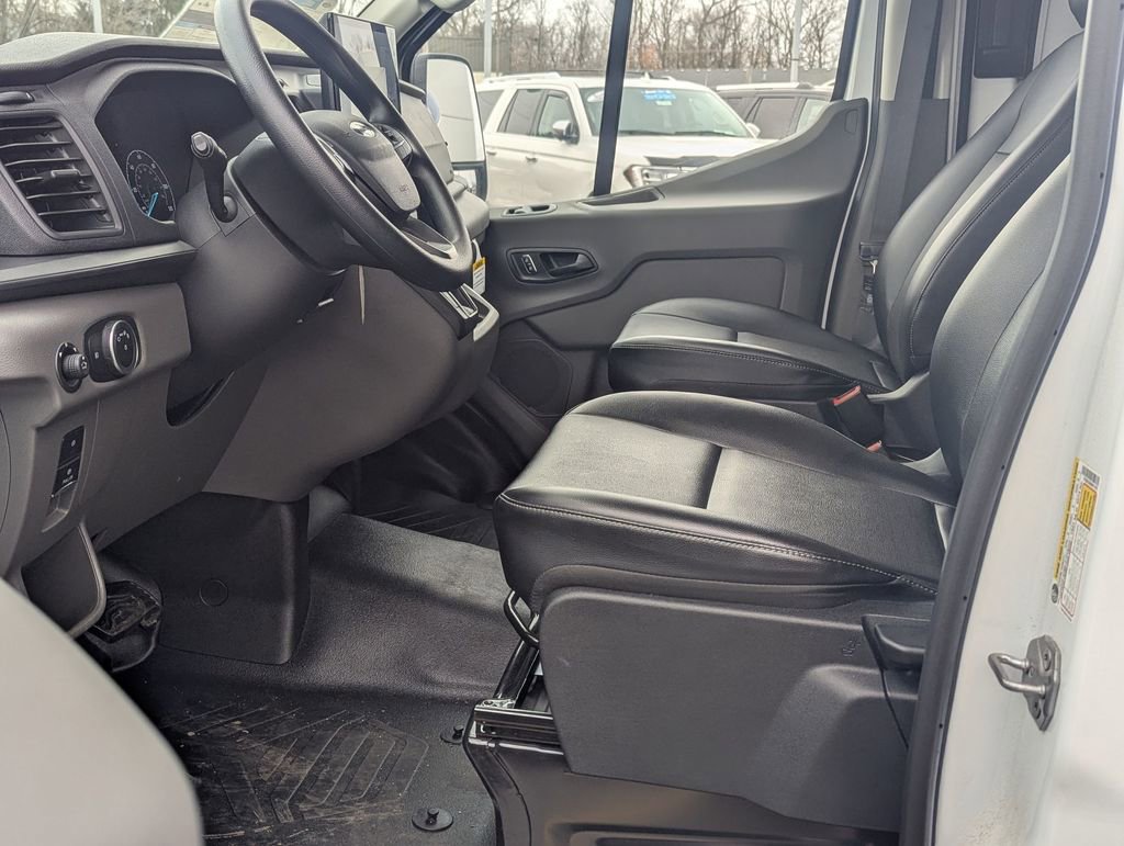 New 2024 Ford Transit 250 148 Medium Roof Extended AWD image 6