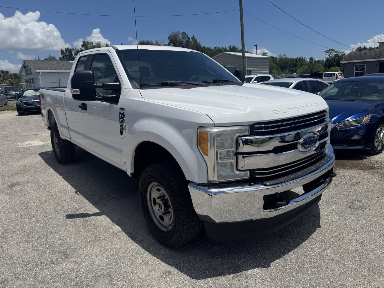 Used 2017 Ford F250 XL w/ Power Equipment Group AWD/4WD image 5