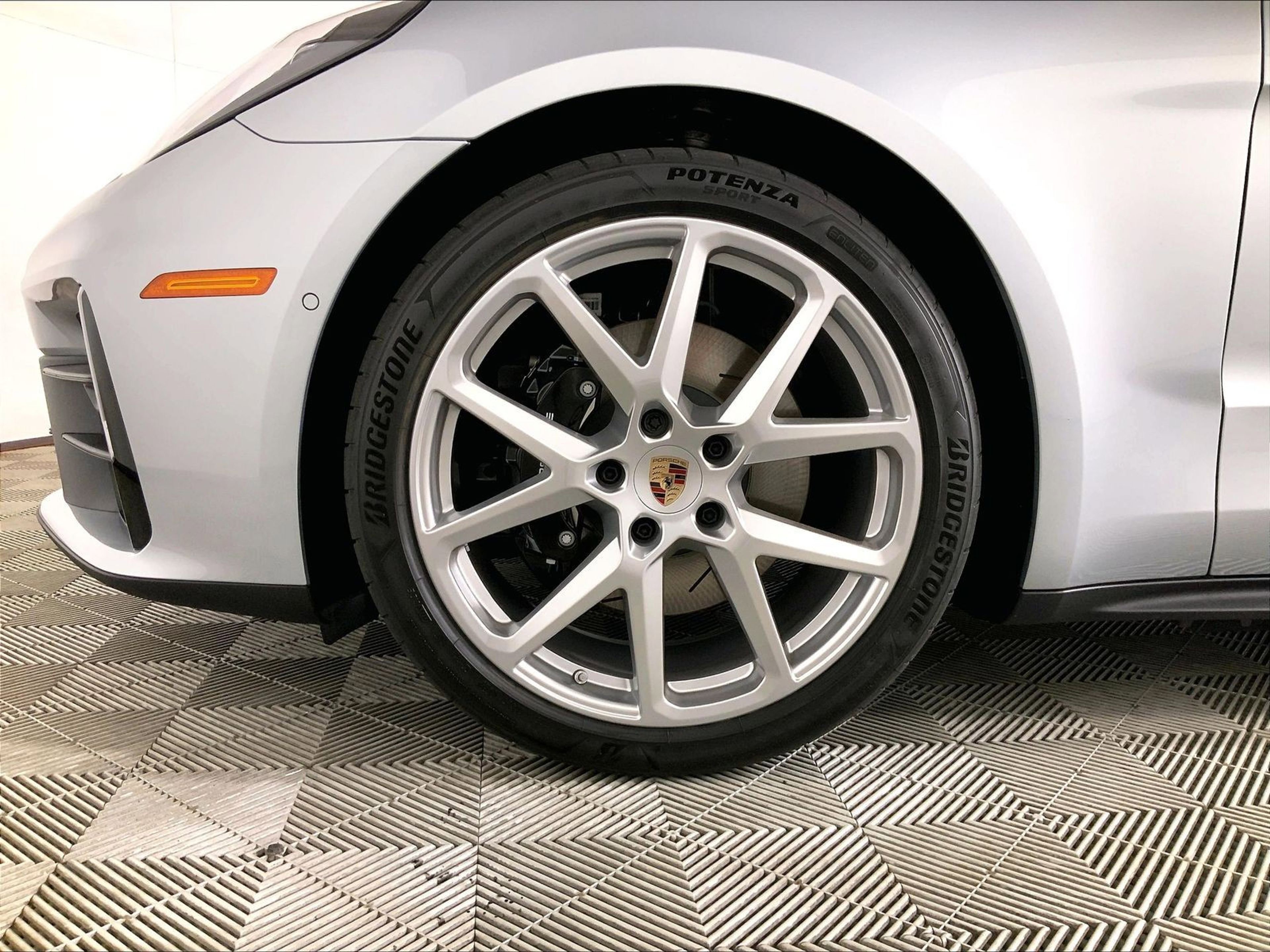 New 2026 Porsche Panamera RWD image 23
