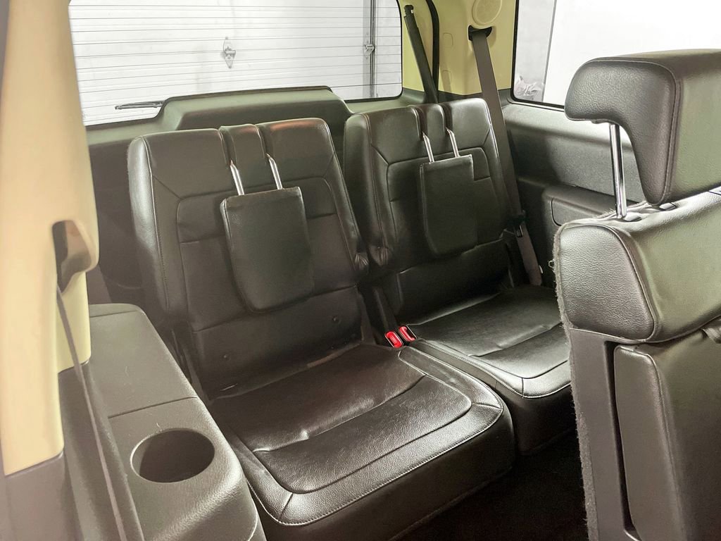 Used 2018 Ford Flex Limited image 29