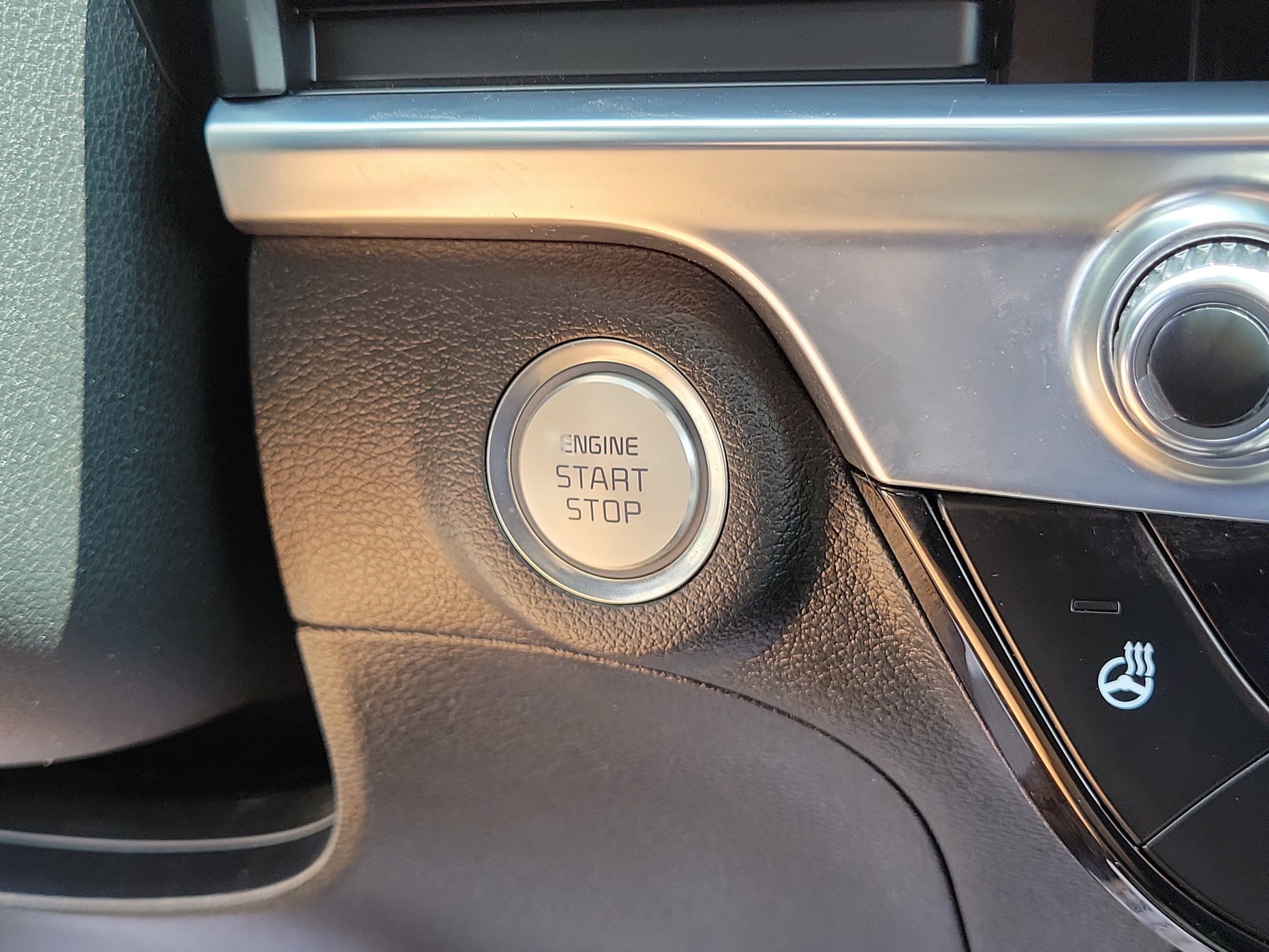 Used 2023 Kia Telluride AWD image 30