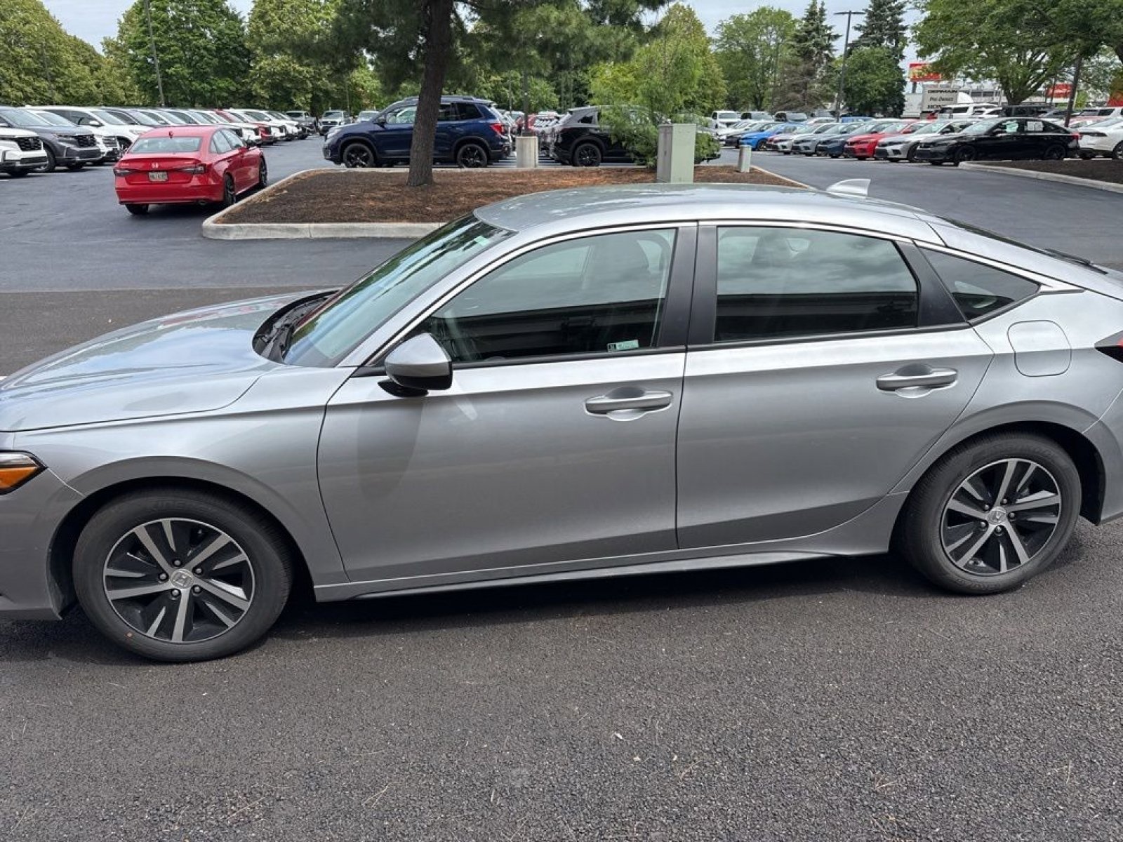 Used 2024 Honda Civic LX image 6