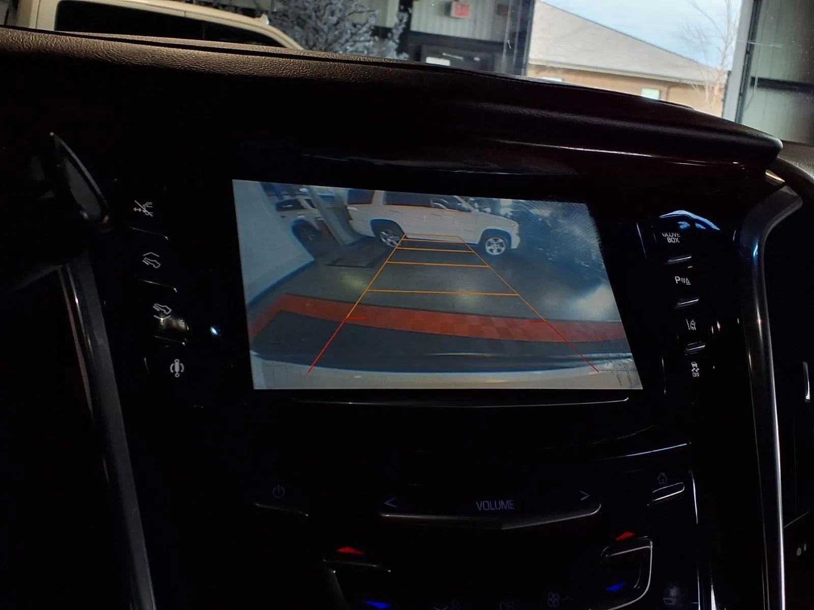 Used 2015 Cadillac Escalade Premium image 23