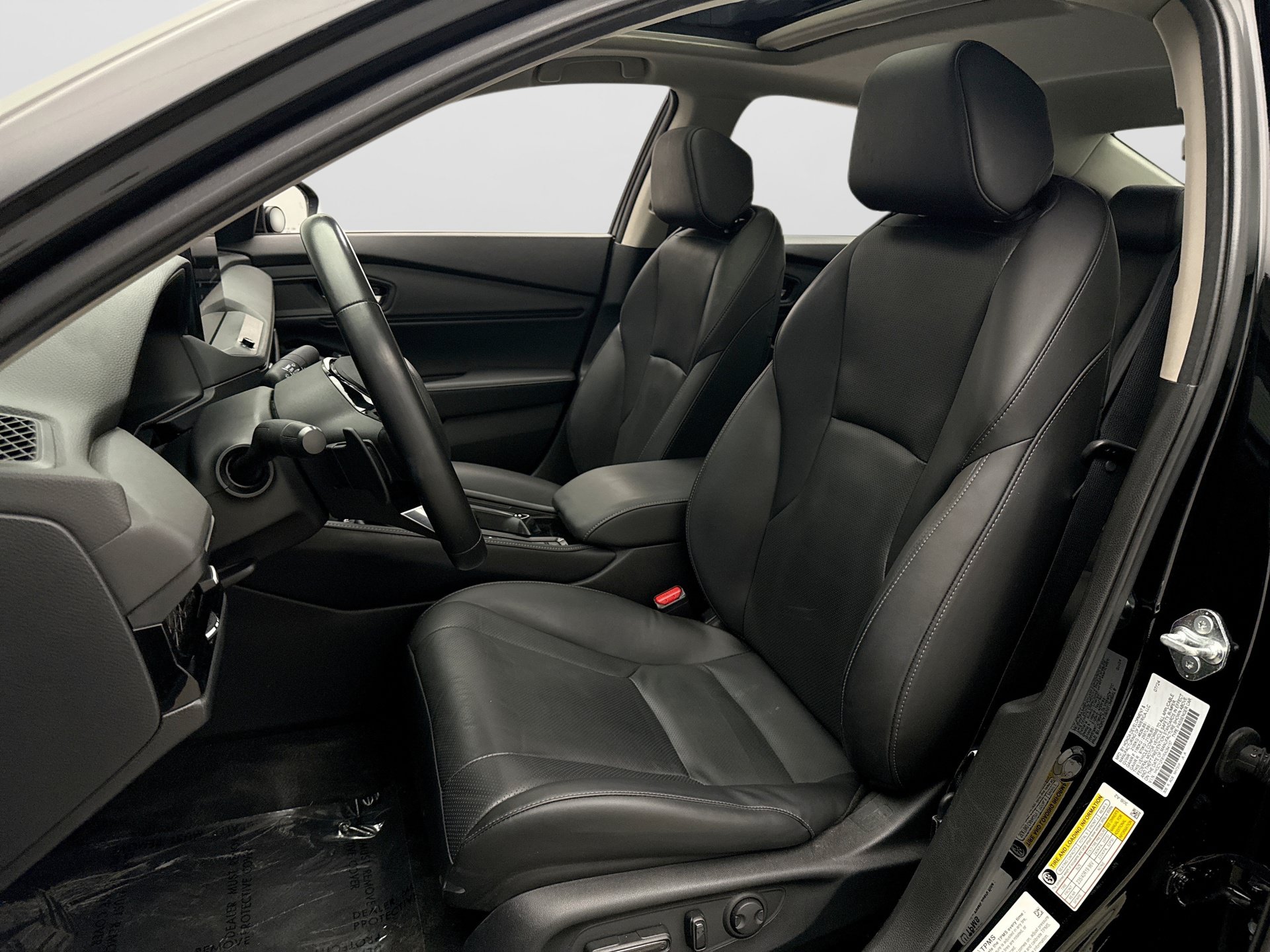 Used 2024 Honda Accord Touring image 11