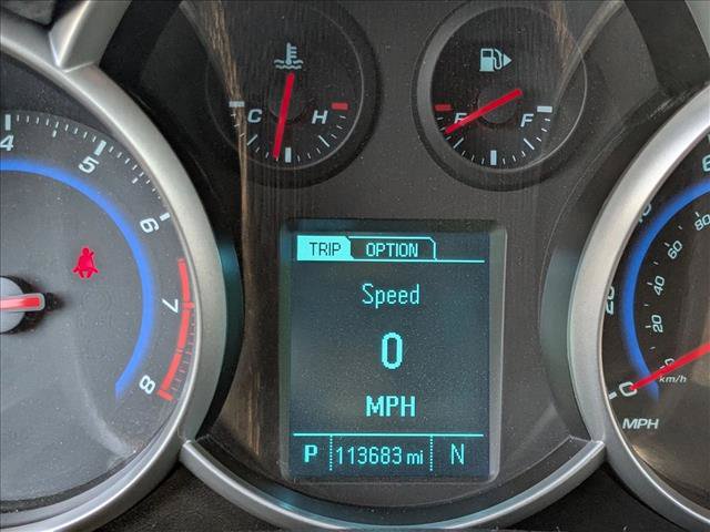 Used 2016 Chevrolet Cruze LT w/ Technology Package FWD image 11