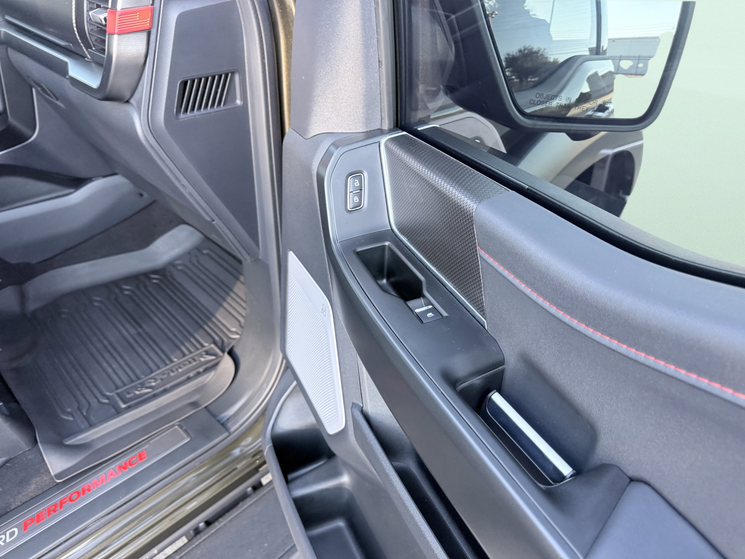 Used 2025 Ford F150 Raptor AWD/4WD image 53