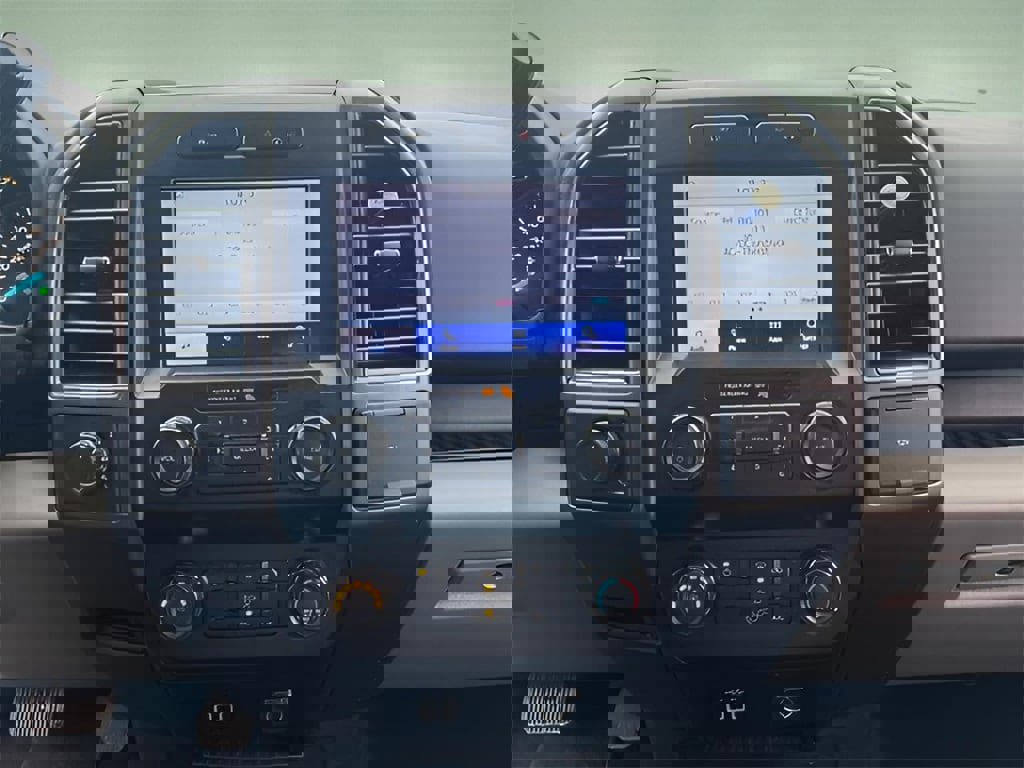 Used 2020 Ford F150 XLT w/ XTR Package image 12