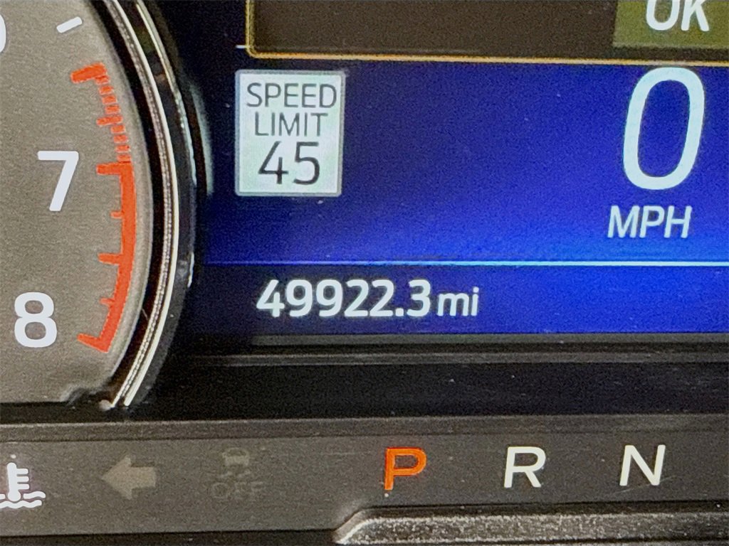 Used 2024 Ford Explorer Limited image 4