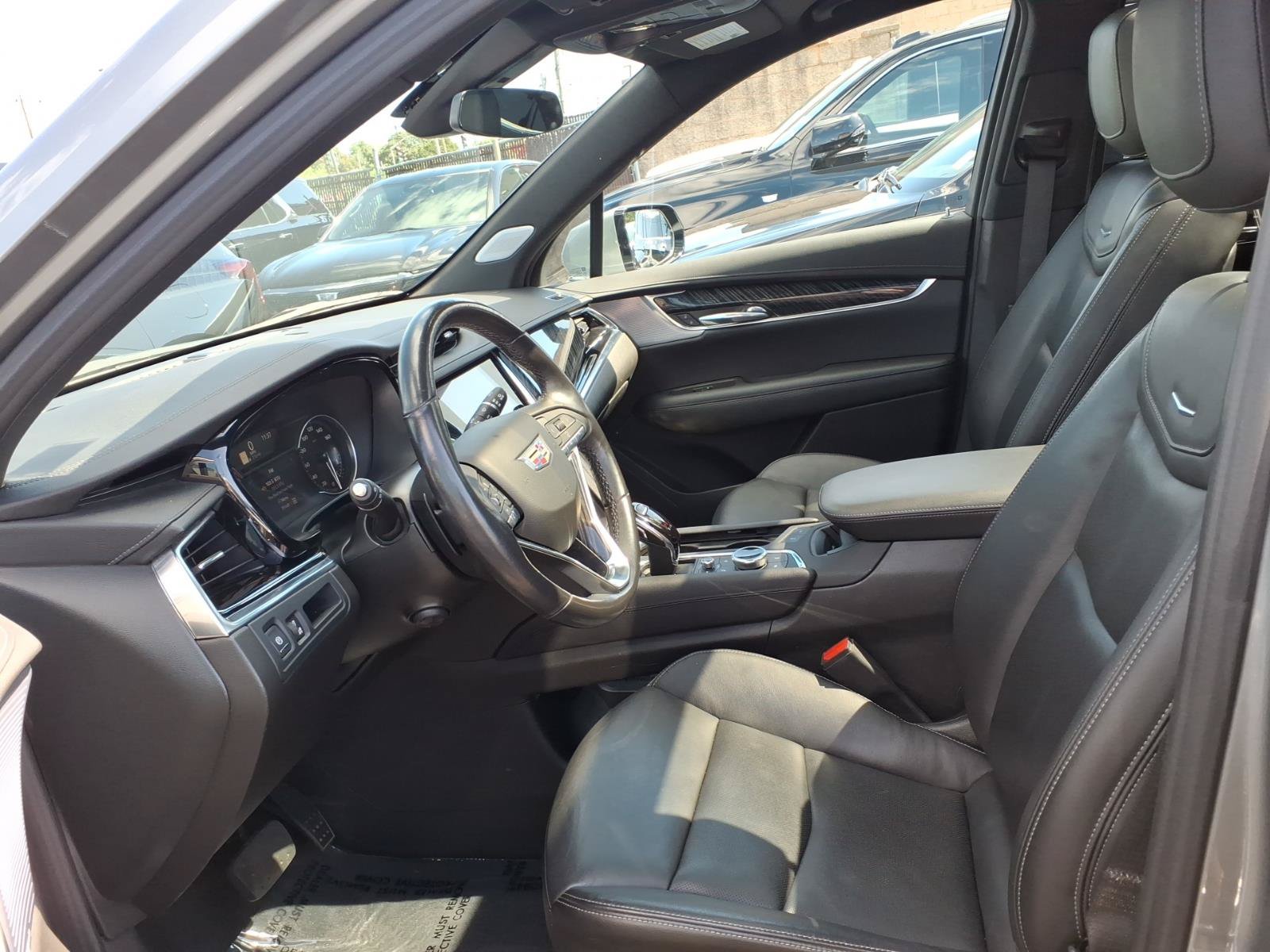 Certified 2023 Cadillac XT6 Premium Luxury AWD/4WD image 21