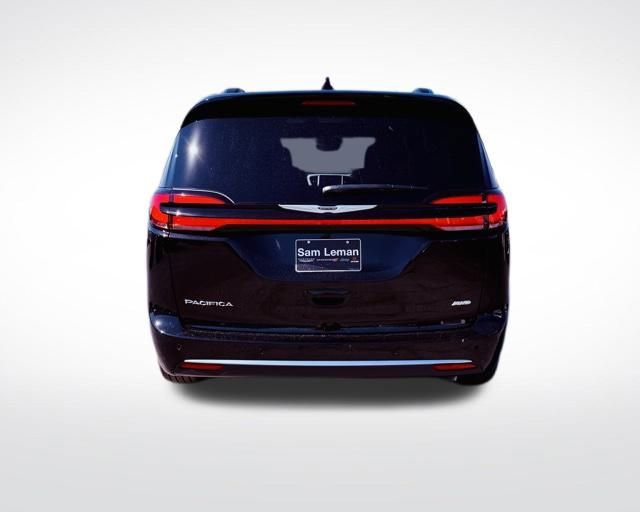 New 2026 Chrysler Pacifica Pinnacle image 6