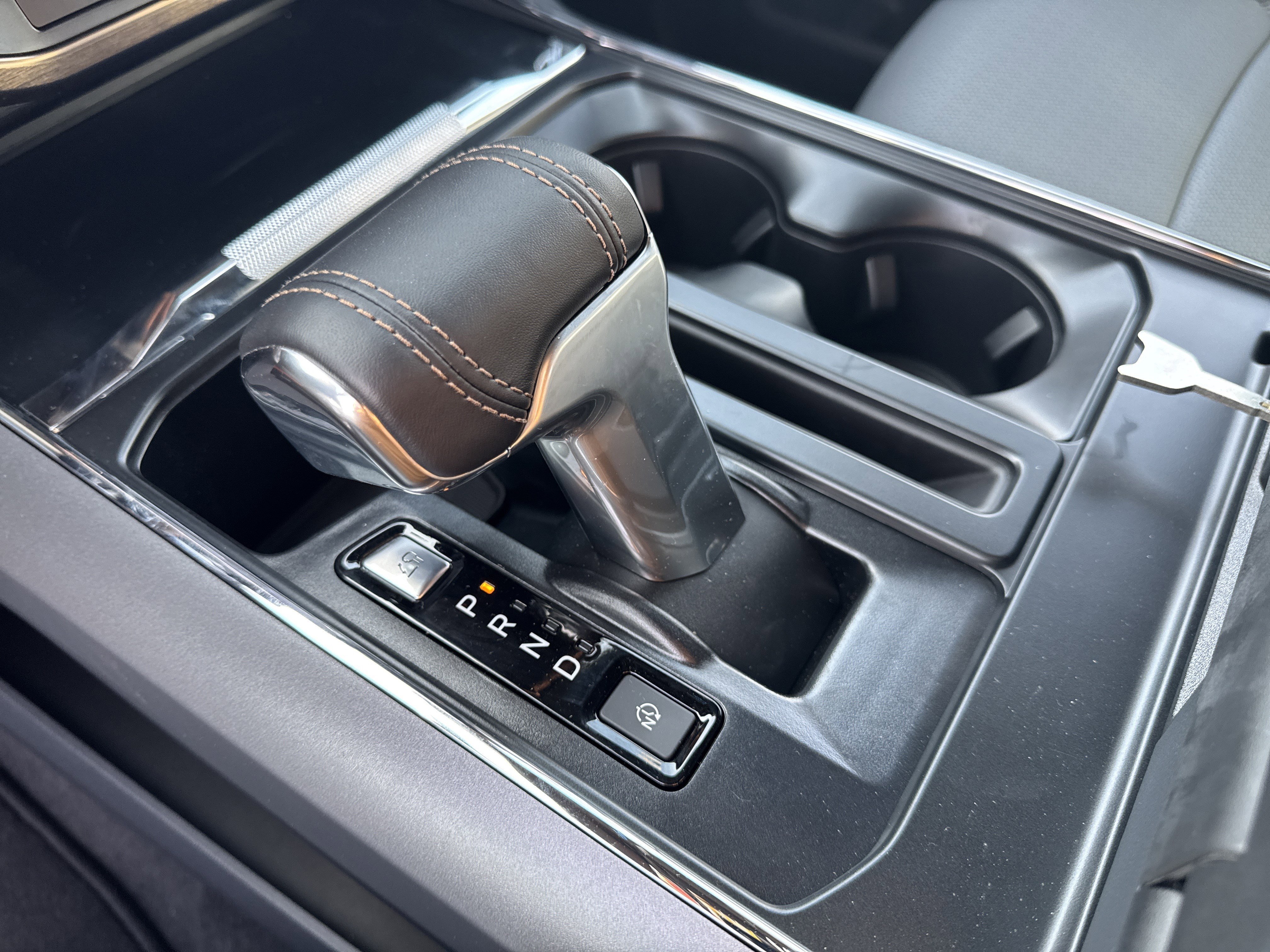 New 2025 Ford F150 Lightning Lariat image 25