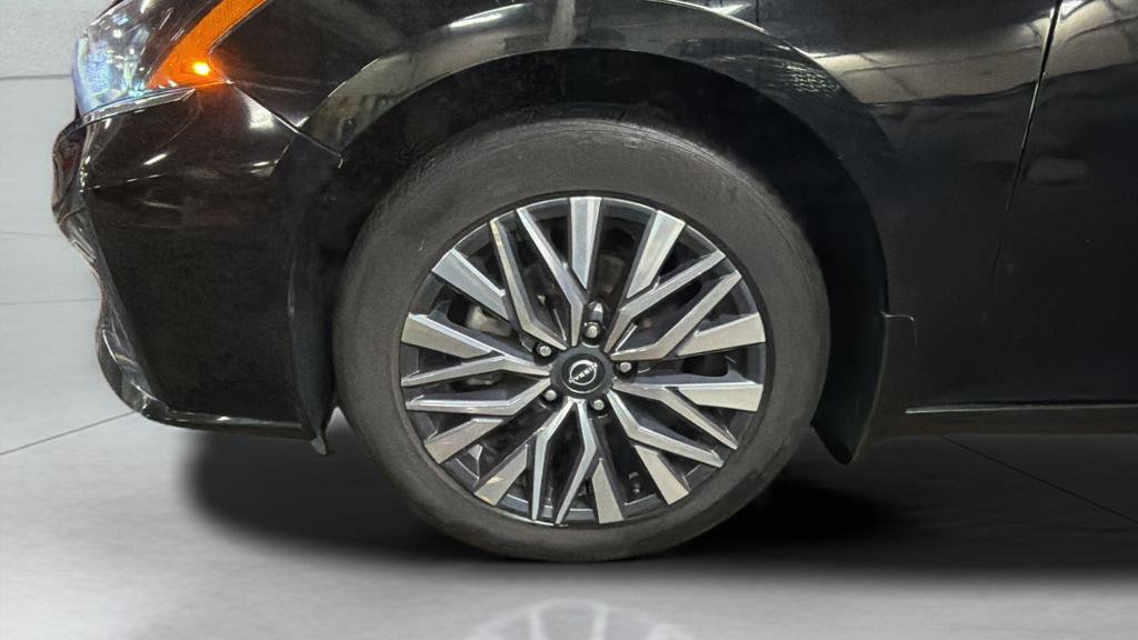 Used 2023 Nissan Altima 2.5 SV w/ SV Premium Package image 26