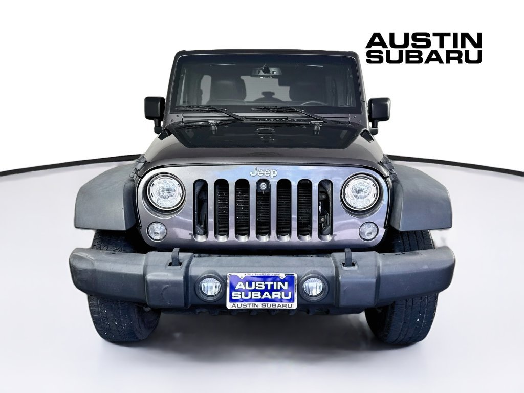 Used 2017 Jeep Wrangler Unlimited Rubicon w/ Connectivity Group AWD/4WD image 2