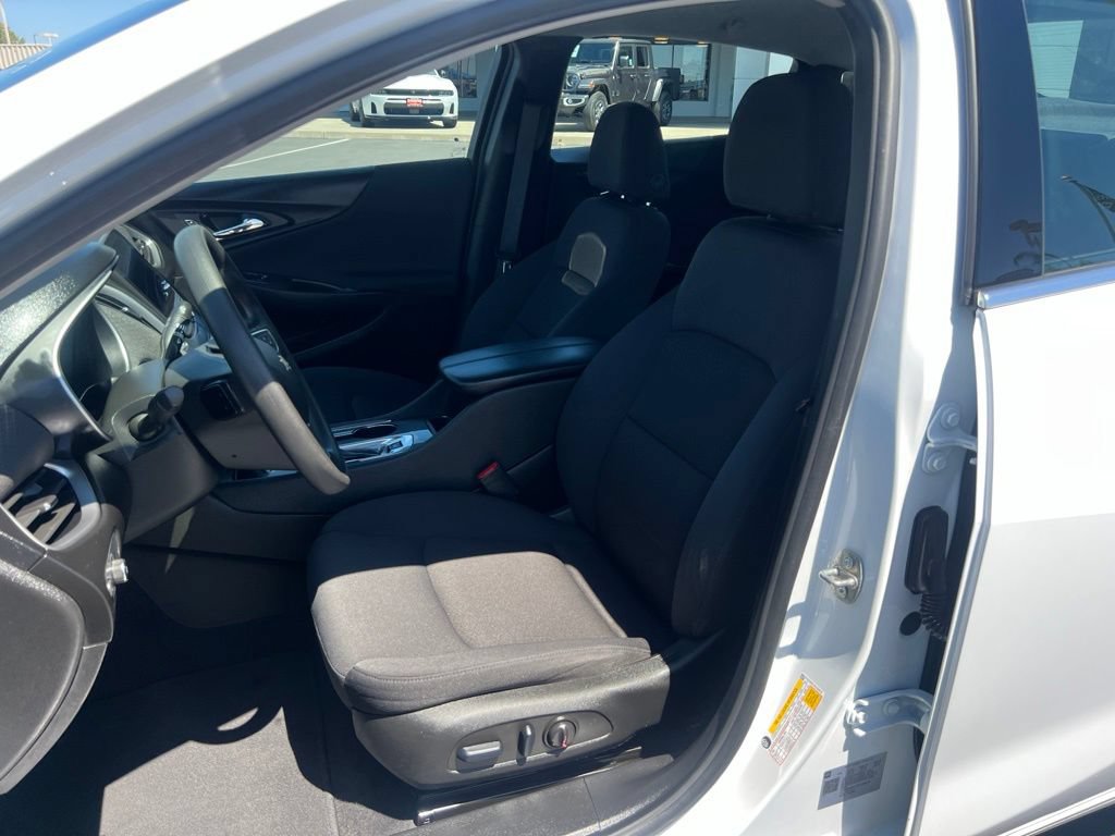 Used 2023 Chevrolet Malibu LT FWD image 24