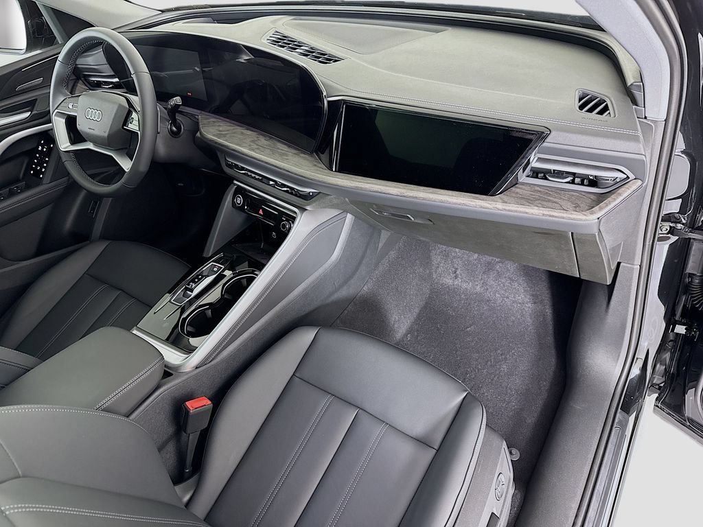 Used 2026 Audi Q5 Premium w/ Premium Plus AWD/4WD image 19
