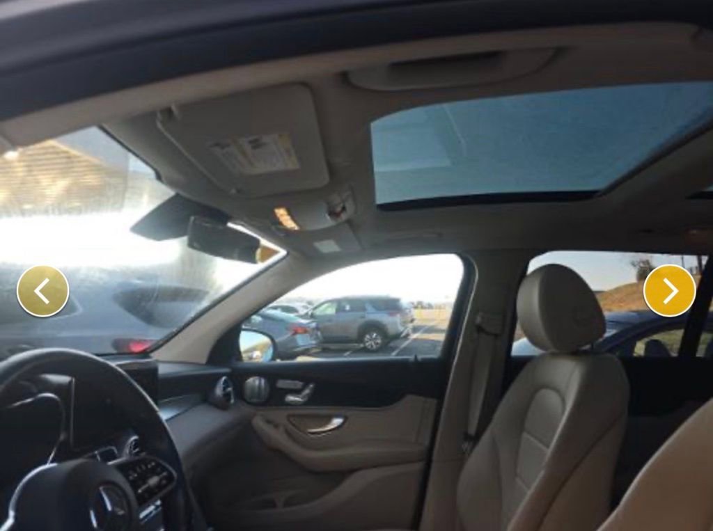 Used 2021 Mercedes-Benz GLC 300 4MATIC w/ Premium Package image 12