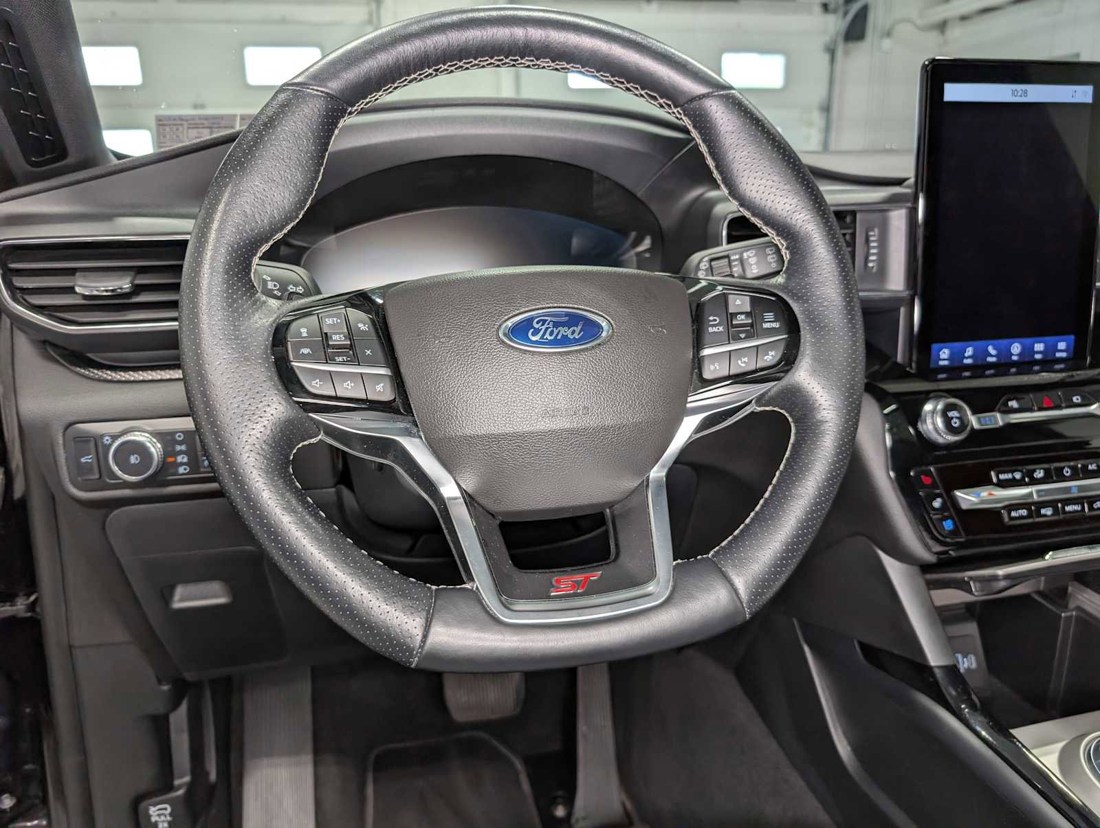 Used 2022 Ford Explorer ST w/ ST Street Pack AWD/4WD image 39