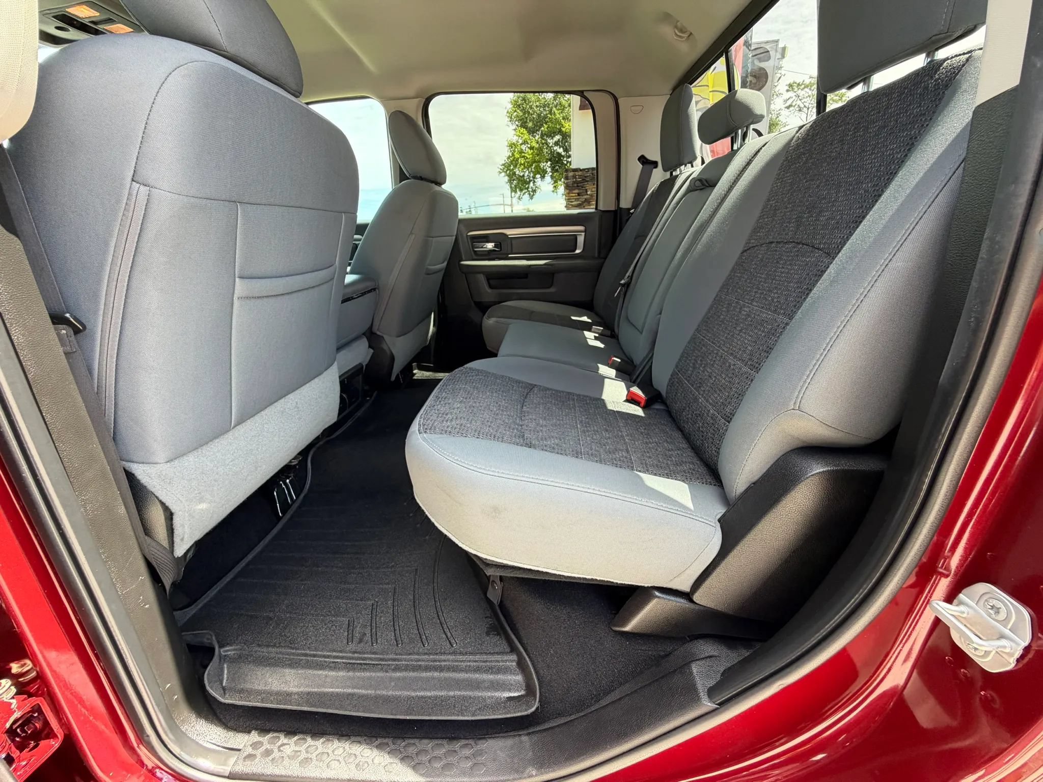 Used 2018 RAM 2500 Big Horn AWD/4WD image 20