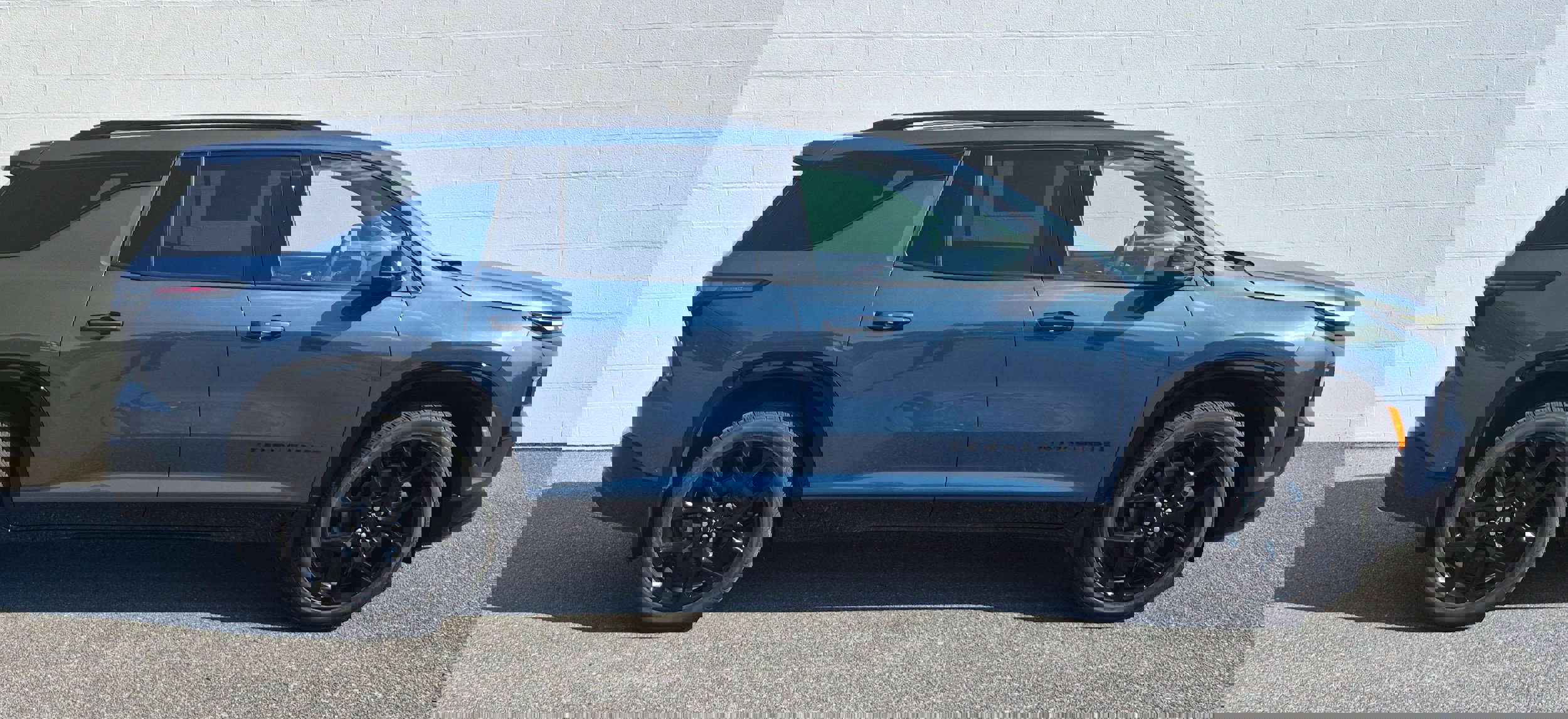 New 2026 Chevrolet Traverse RS w/ LPO, Floor Liner Package image 8