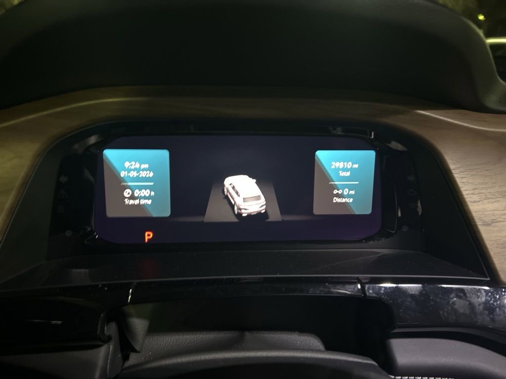 Used 2025 Volkswagen Atlas SE image 19