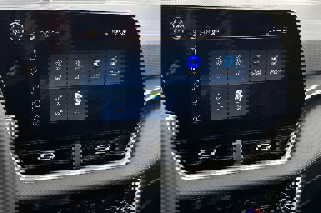 New 2026 Chevrolet Equinox LT w/ Convenience Package II image 18