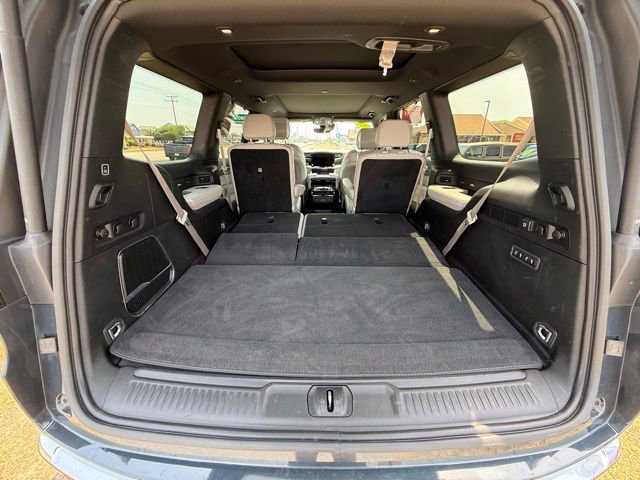 Used 2025 Jeep Wagoneer Series III w/ Premium Group I AWD/4WD image 16