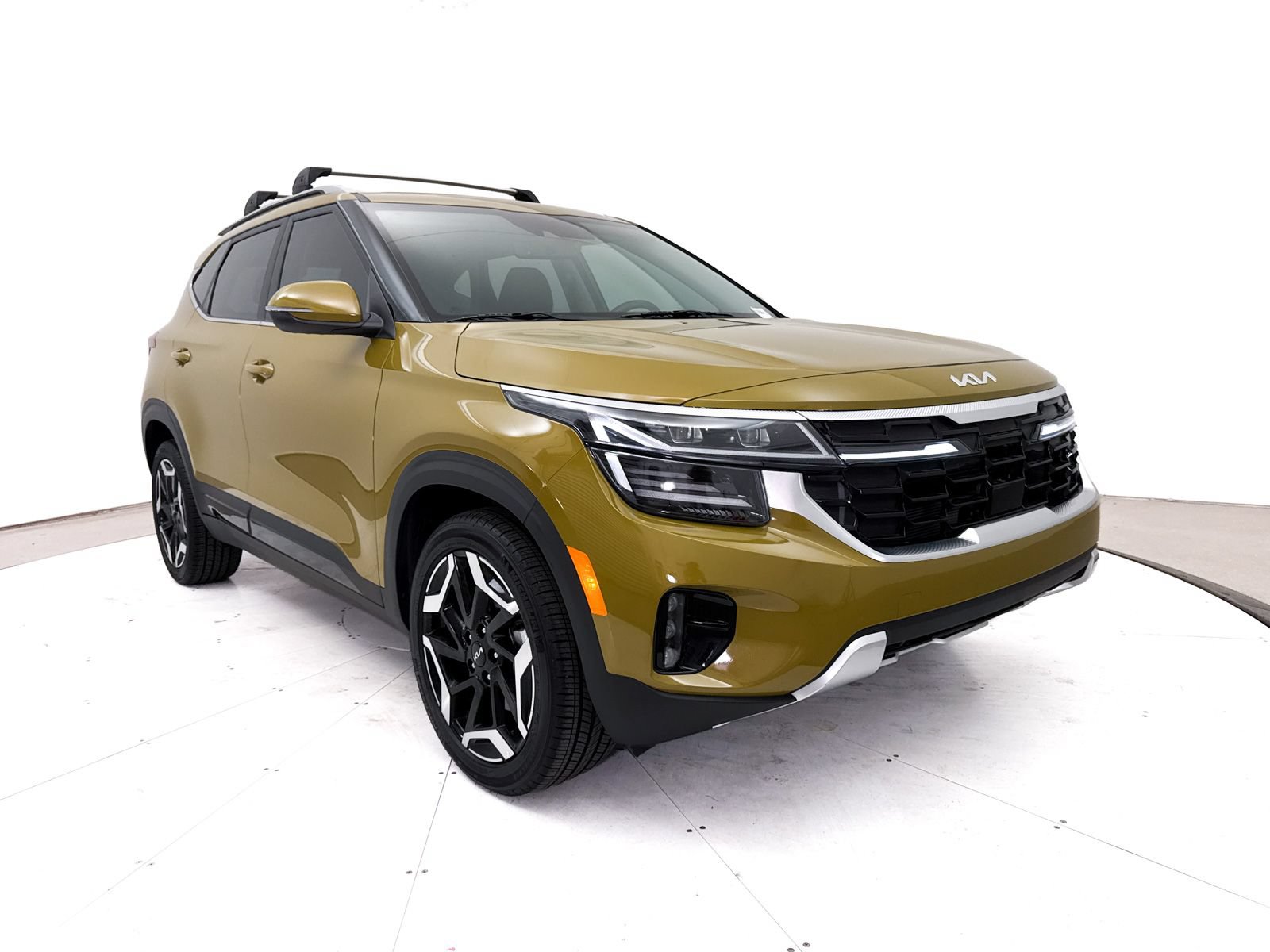 Certified 2024 Kia Seltos SX w/ SX Sunroof Package AWD/4WD image 14