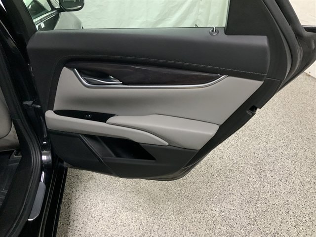 Used 2014 Cadillac XTS Luxury AWD/4WD image 21