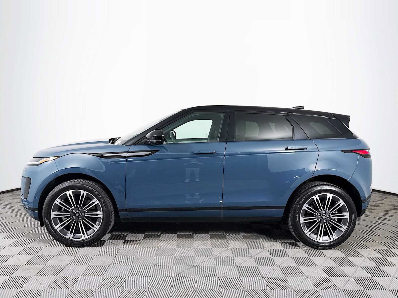 Used 2026 Land Rover Range Rover Evoque S AWD/4WD image 8