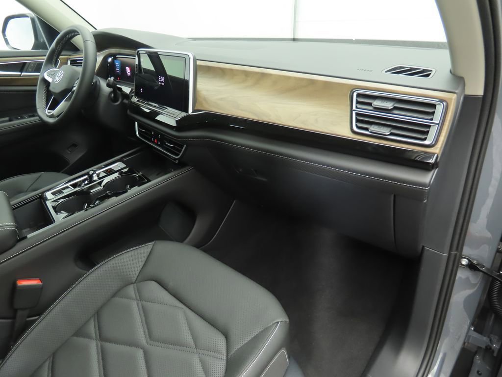 New 2026 Volkswagen Atlas SE image 17