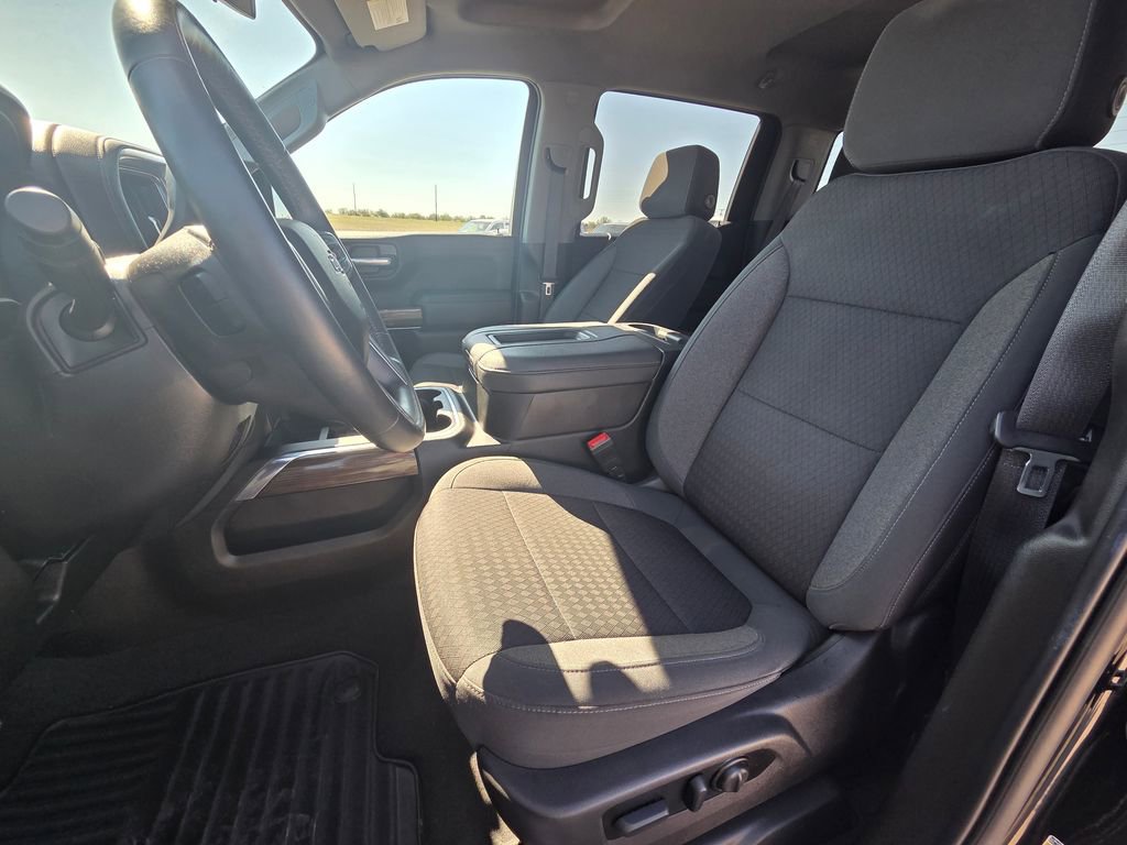 Used 2022 Chevrolet Silverado 1500 RST w/ Redline Edition AWD/4WD image 10
