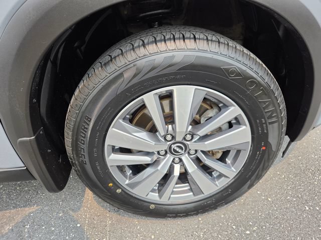Used 2024 Nissan Pathfinder SL AWD/4WD image 30