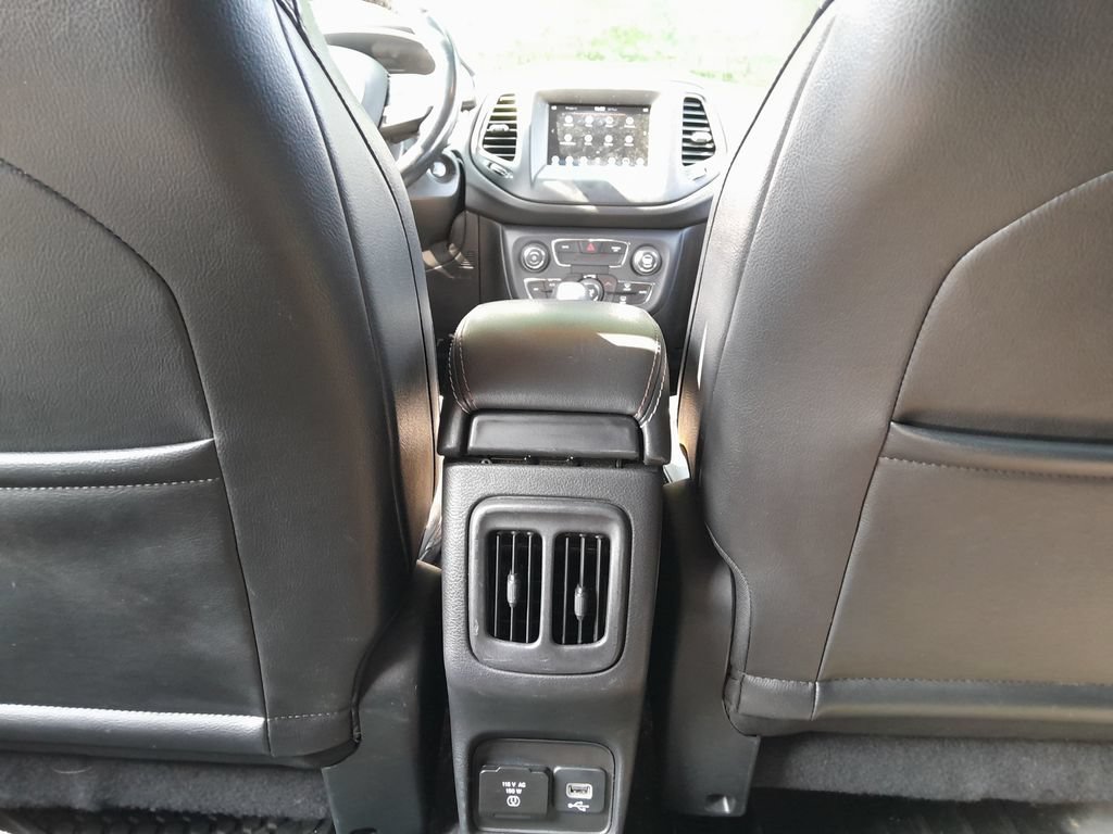 Used 2019 Jeep Compass Latitude w/ Popular Equipment Group AWD/4WD image 30