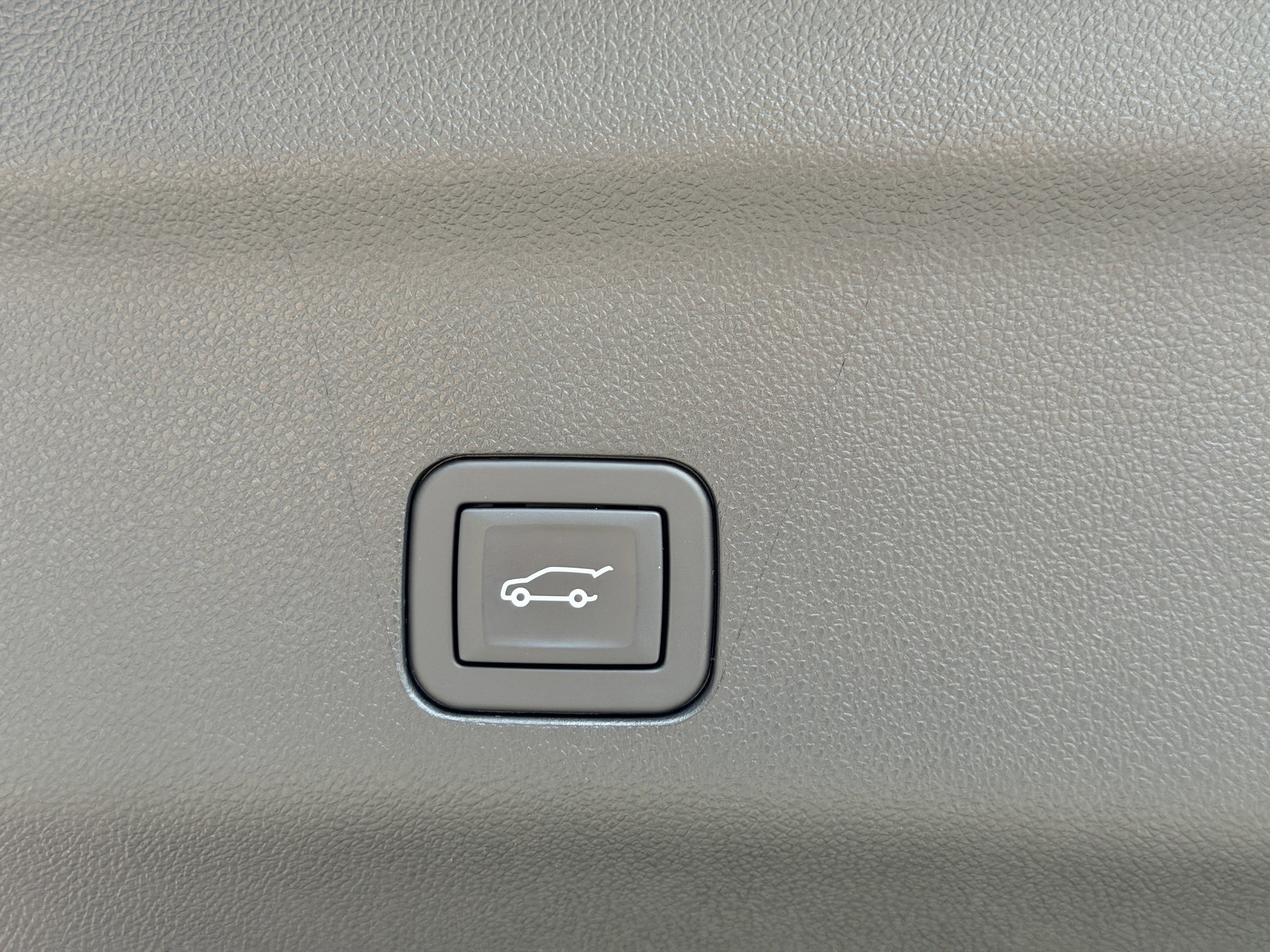 Used 2024 Cadillac Escalade V image 11