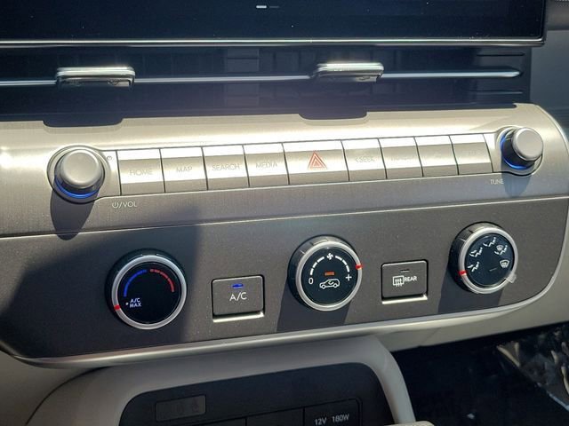 Certified 2026 Hyundai Kona SE FWD image 12