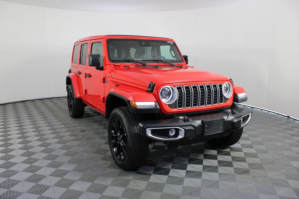 Used 2025 Jeep Wrangler Unlimited Sahara w/ Safety Group AWD/4WD image 24