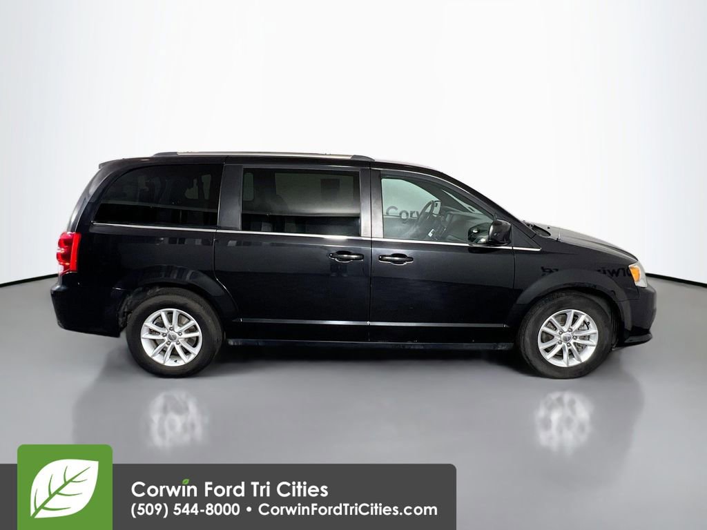 Used 2018 Dodge Grand Caravan SXT image 18