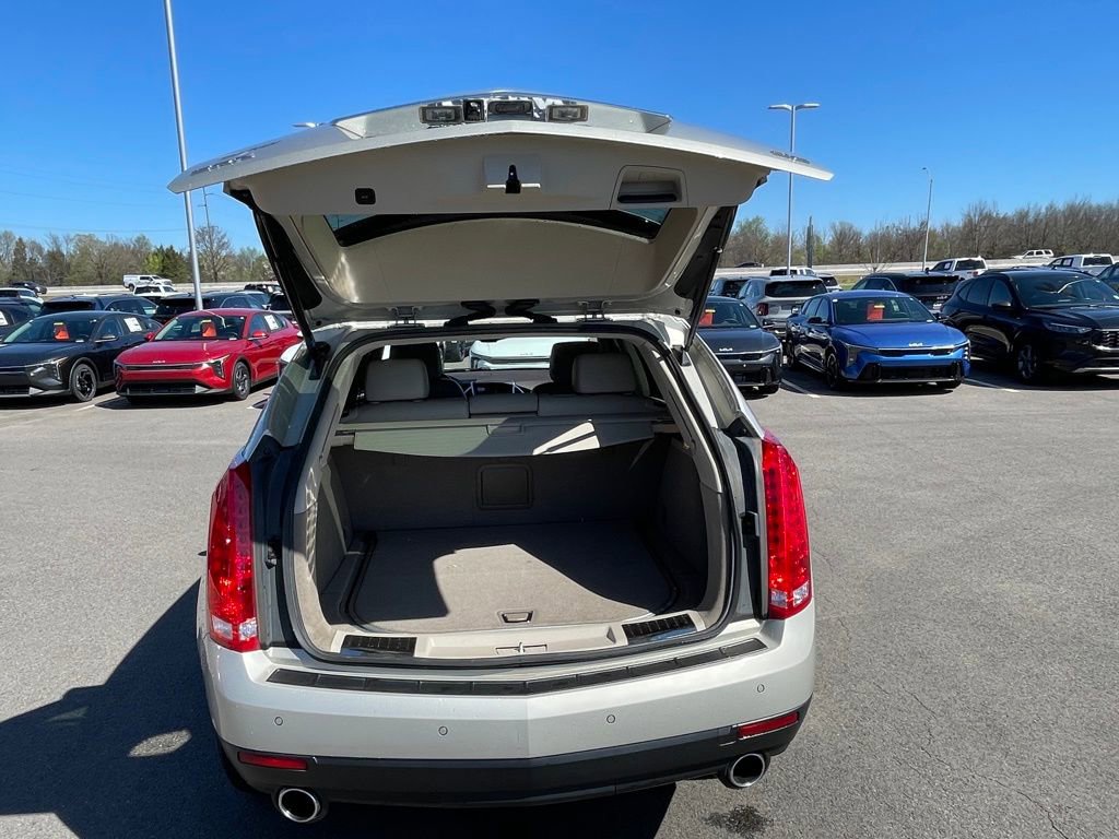 Used 2014 Cadillac SRX Luxury w/ Driver Awareness Package image 10