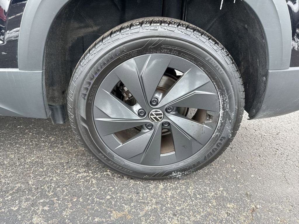 Used 2025 Volkswagen Taos S image 10