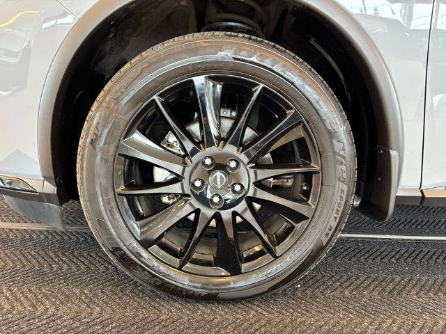 Certified 2024 Nissan Murano SV w/ SV Midnight Edition Package AWD/4WD image 13
