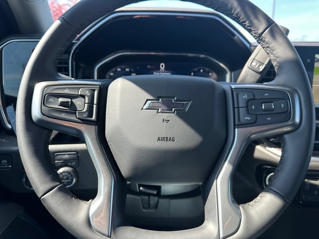 Used 2026 Chevrolet Silverado 1500 RST AWD/4WD image 30
