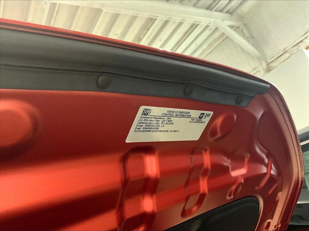 Used 2024 Chevrolet Trax RS w/ Driver Confidence Package FWD image 33