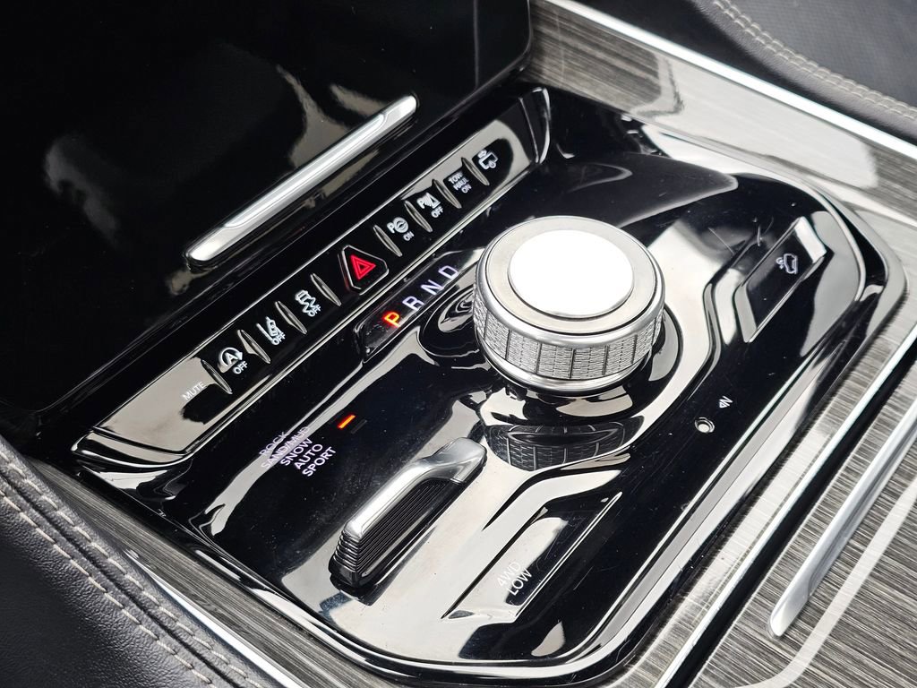 Used 2022 Jeep Wagoneer Series III w/ Premium Group I image 26