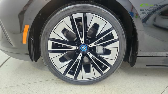 Used 2024 BMW i5 eDrive40i w/ Convenience Package RWD image 55