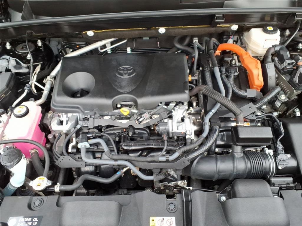 Used 2022 Toyota Venza LE image 27