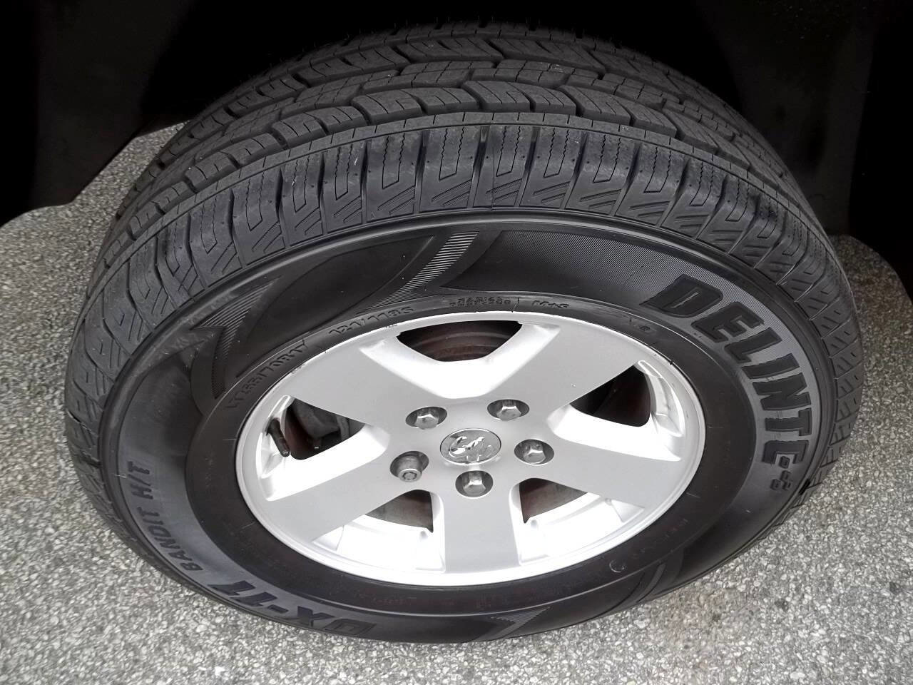 Used 2010 Dodge Ram 1500 Truck SLT image 21