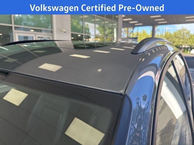 Certified 2022 Volkswagen Tiguan SE R-Line image 13